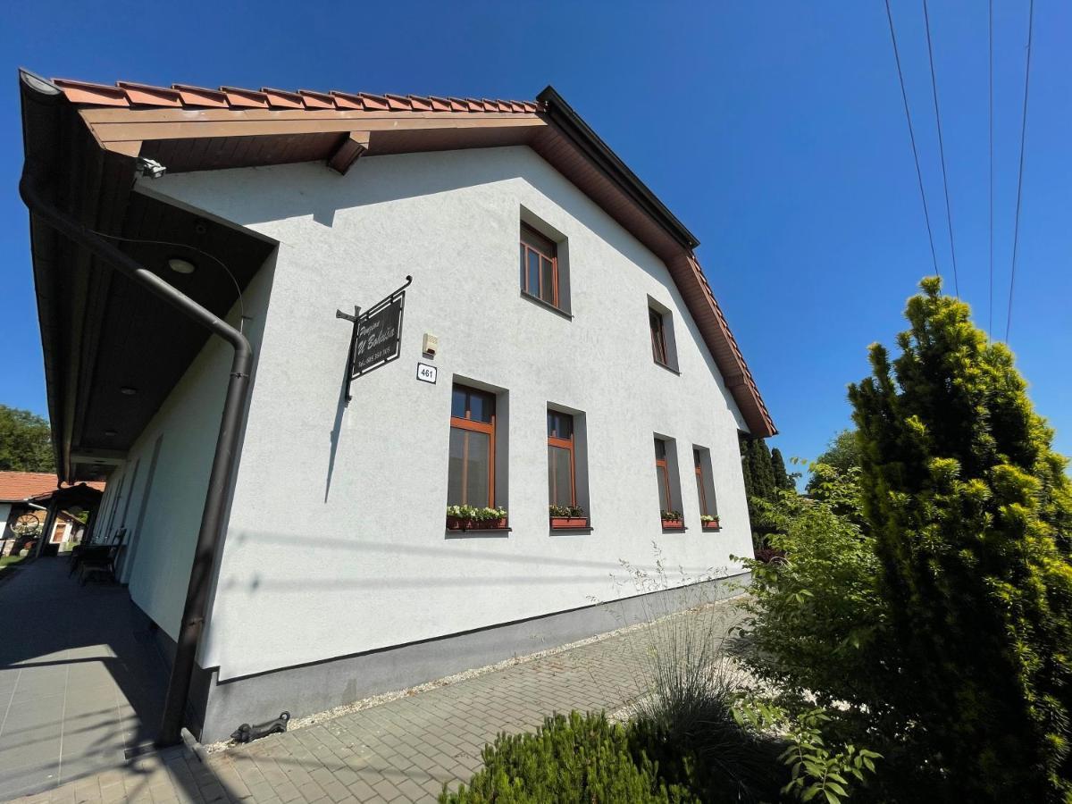 Penzion U Bohusa Lednice Bagian luar foto
